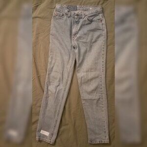 Made in USA Levi's Blue Jeans  912, 9 Medium , Tapered Leg, Slim Fit